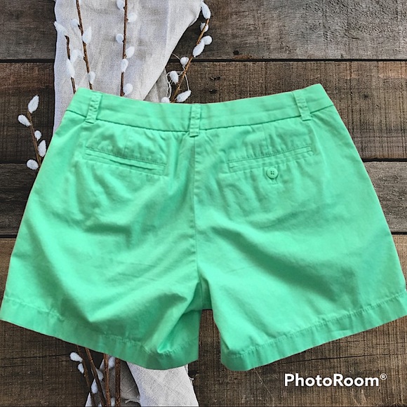 J. Crew 3.5" classic chino shorts - Picture 4 of 6